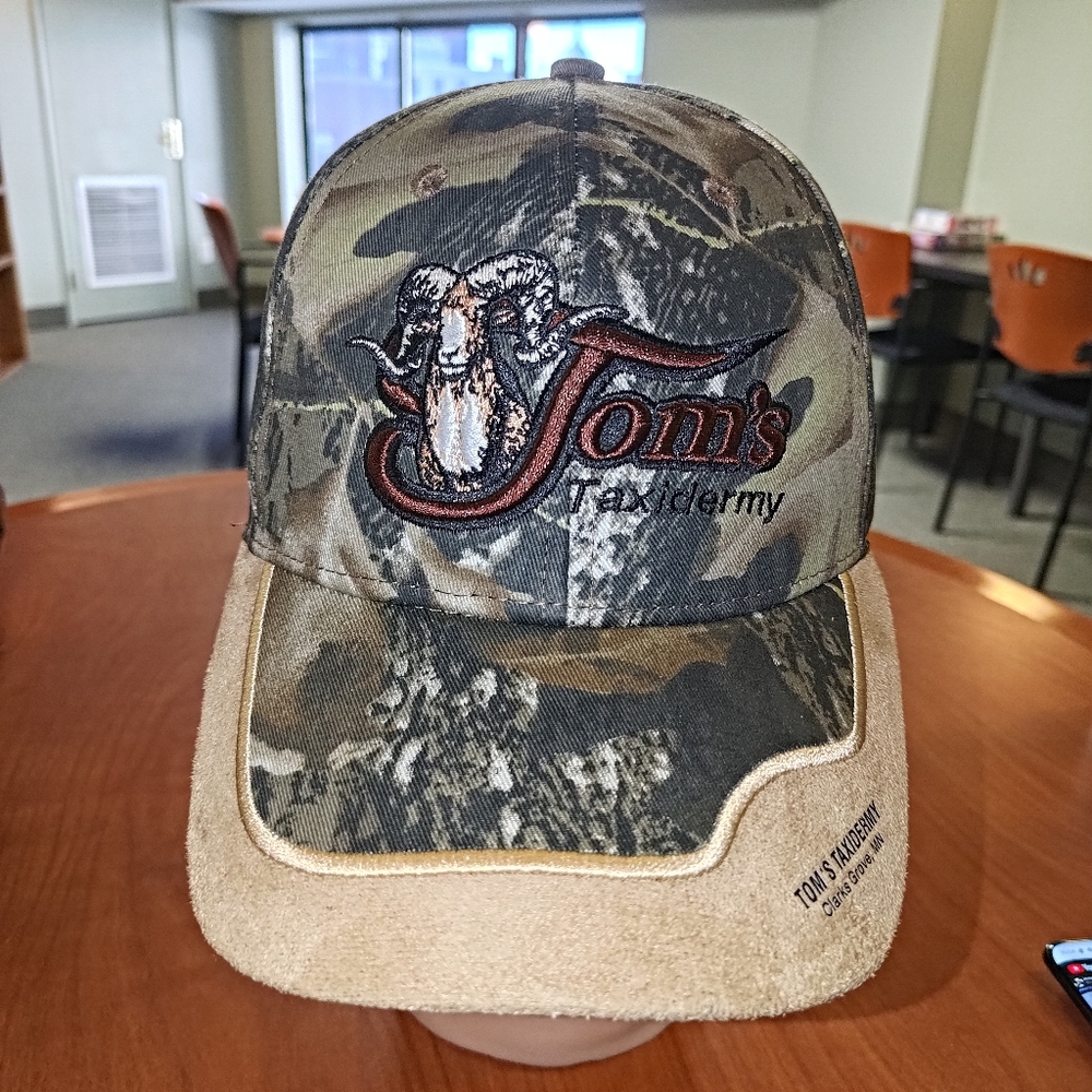 Tom's Taxidermy Clarks Grove MN Embroidered Logo Camo Strapback Hat Cap